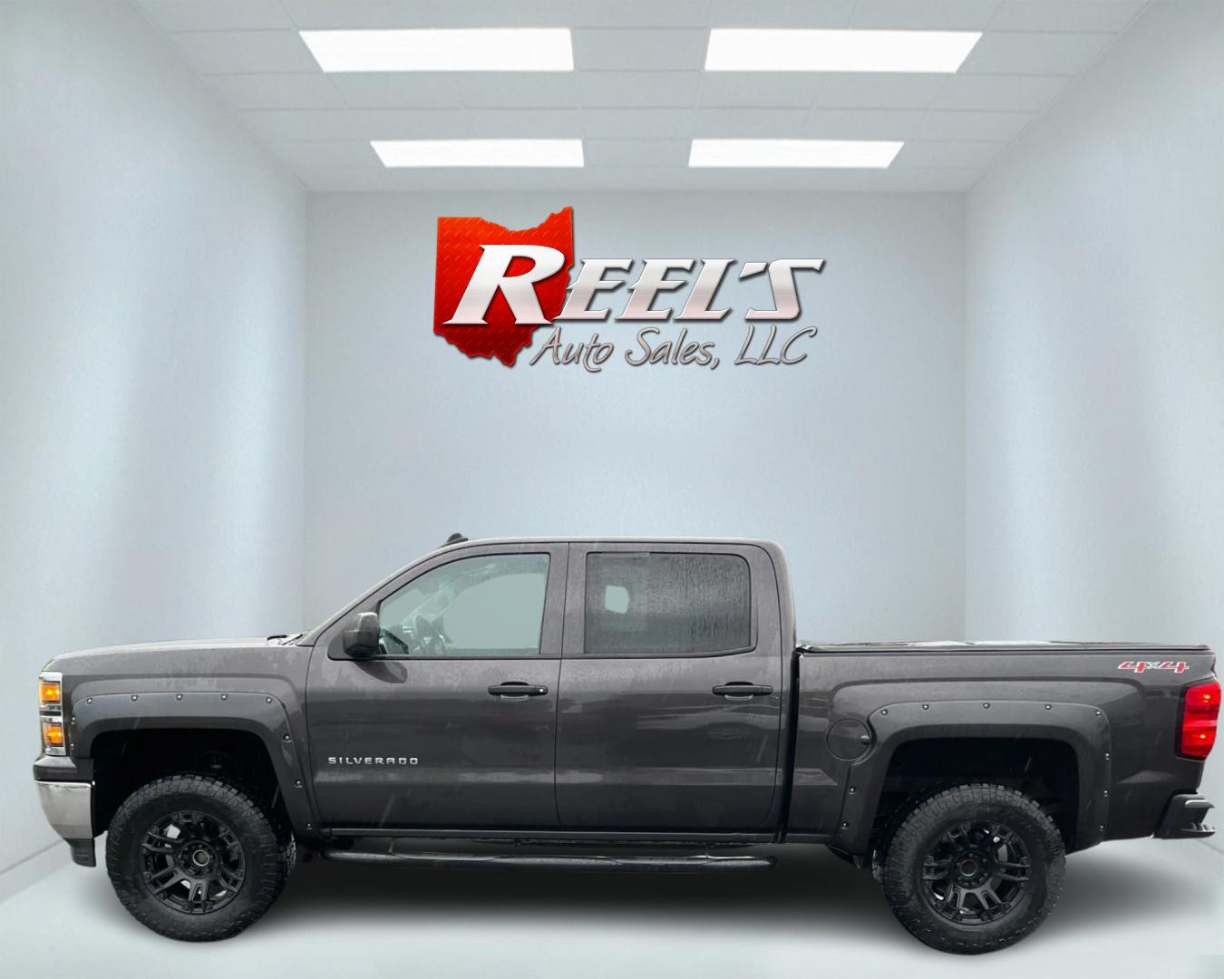 2014 Gray /Black Chevrolet Silverado 1500 LT Crew Cab 4WD (3GCUKREC7EG) with an 5.3L V8 OHV 16V engine, 6-Speed Automatic transmission, located at 11115 Chardon Rd. , Chardon, OH, 44024, (440) 214-9705, 41.580246, -81.241943 - Photo#9